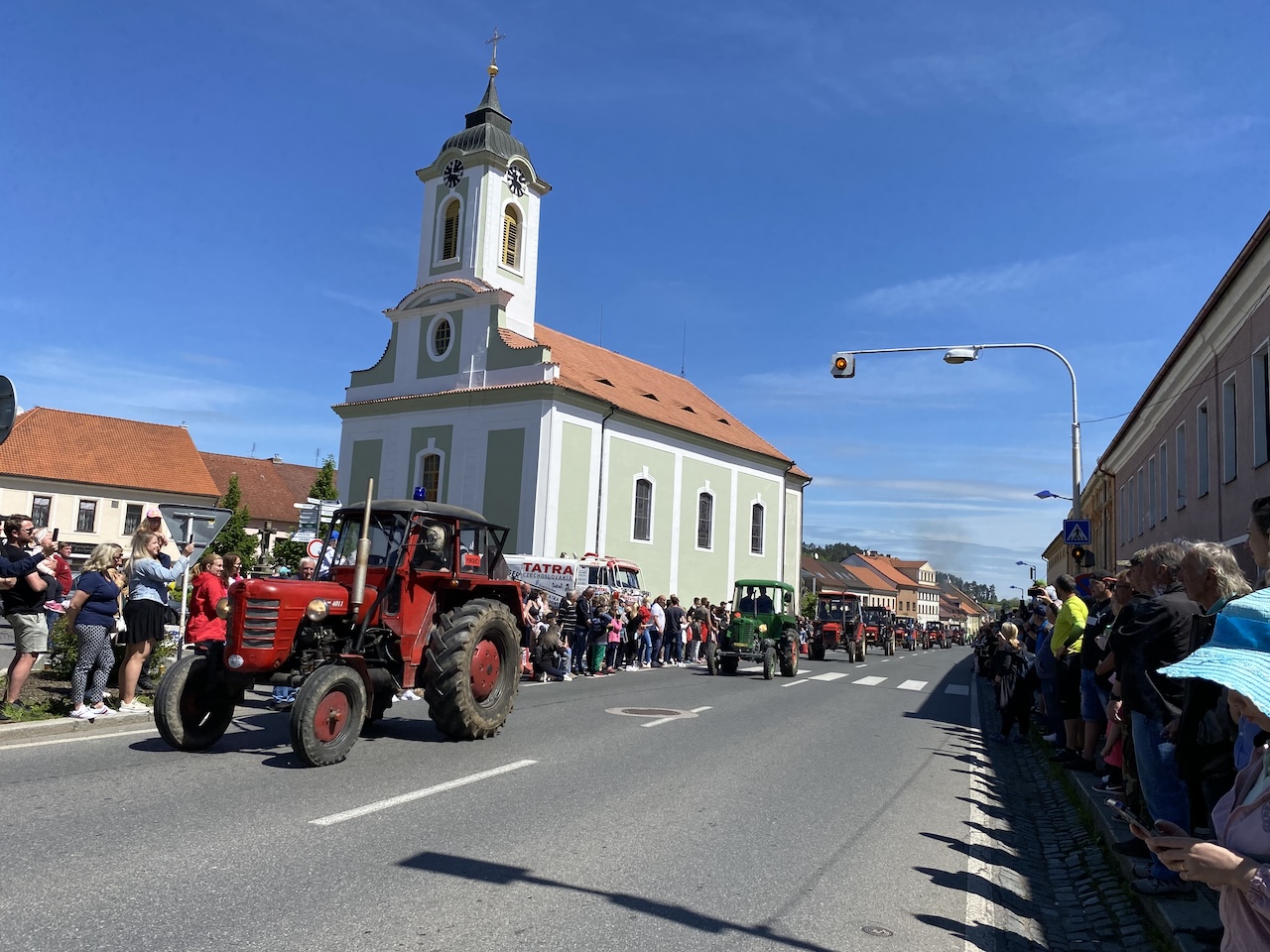 Akce Veteráni pod Točníkem letos nabídla ještě víc historických vozidel