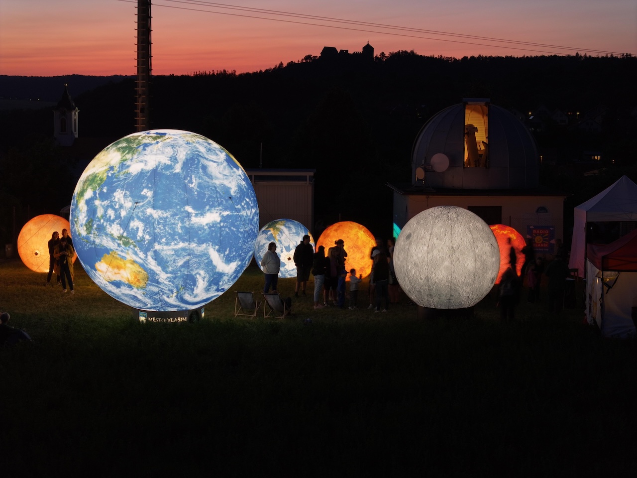 Hvězdárium Žebrák z nadhledu a v relaxačním videu