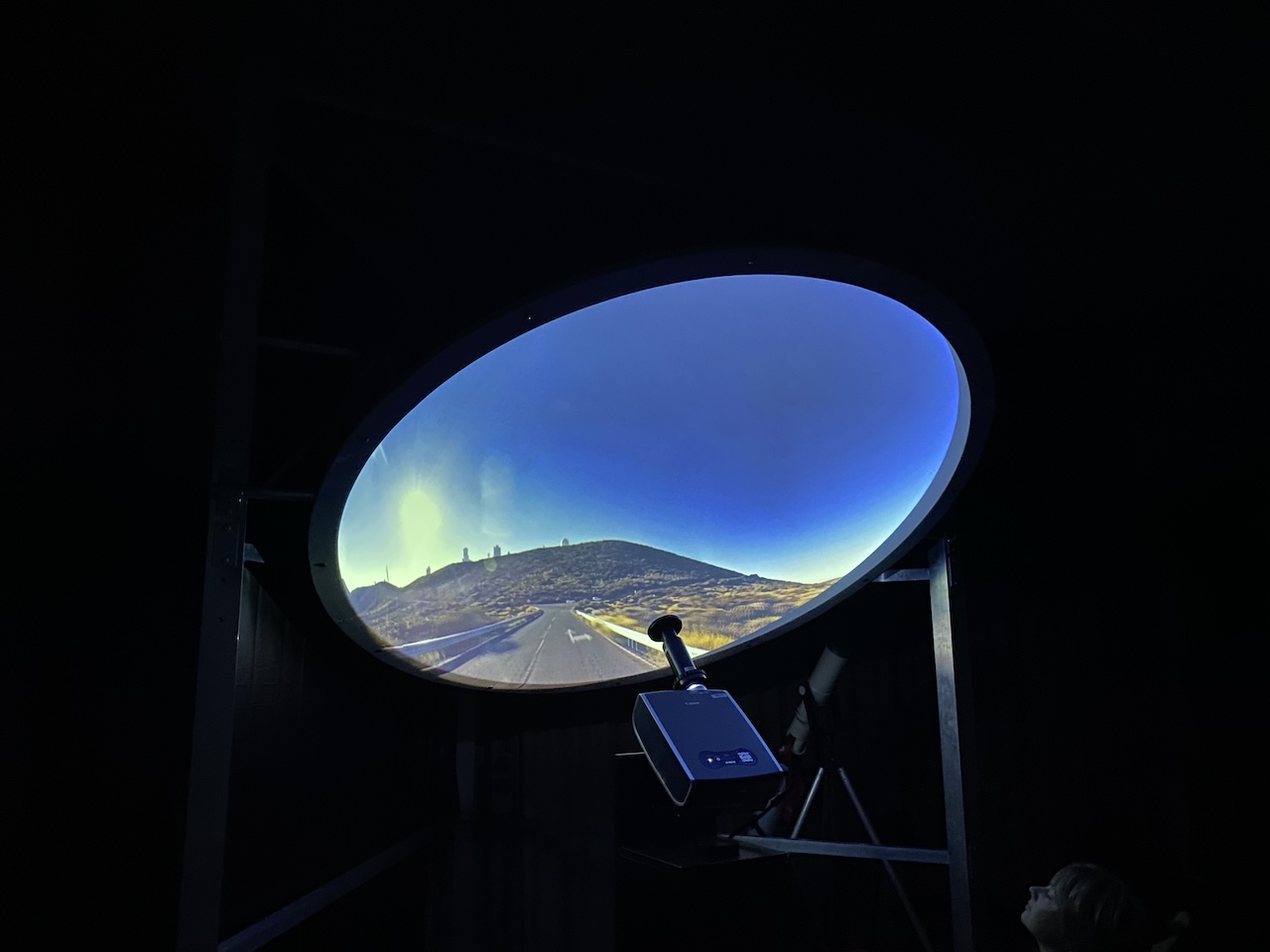 První čtvrtek v listopadu bylo plno v planetáriu i na hvězdárně