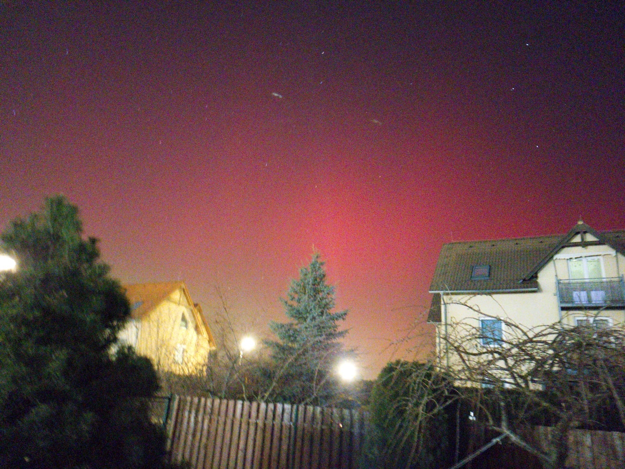 Polární záře 19. ledna 2026 na kamerách CSMON Hvězdárny Žebrák