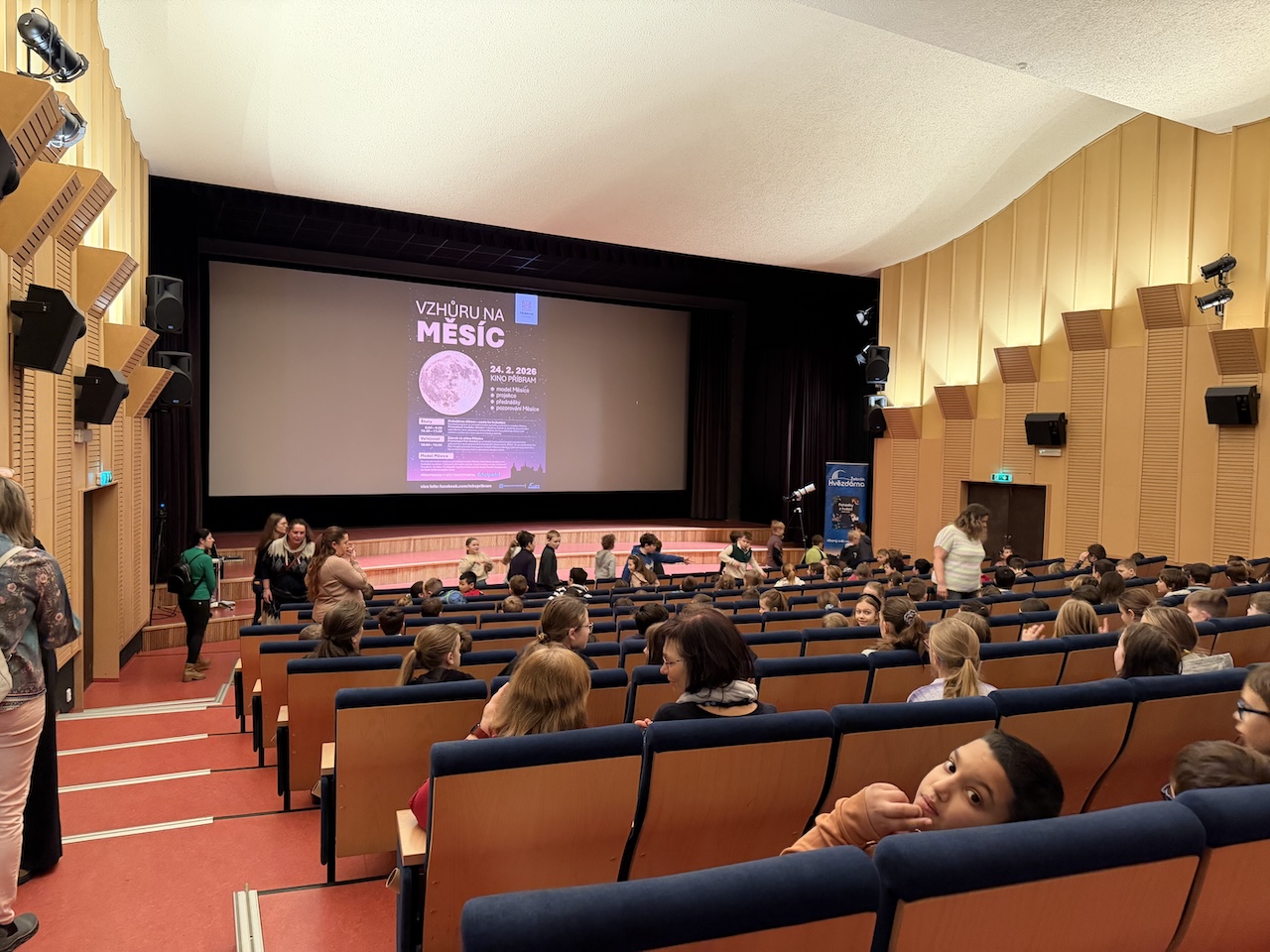Vzhůru na Měsíc - 3x vyprodaný program v kině v Příbrami