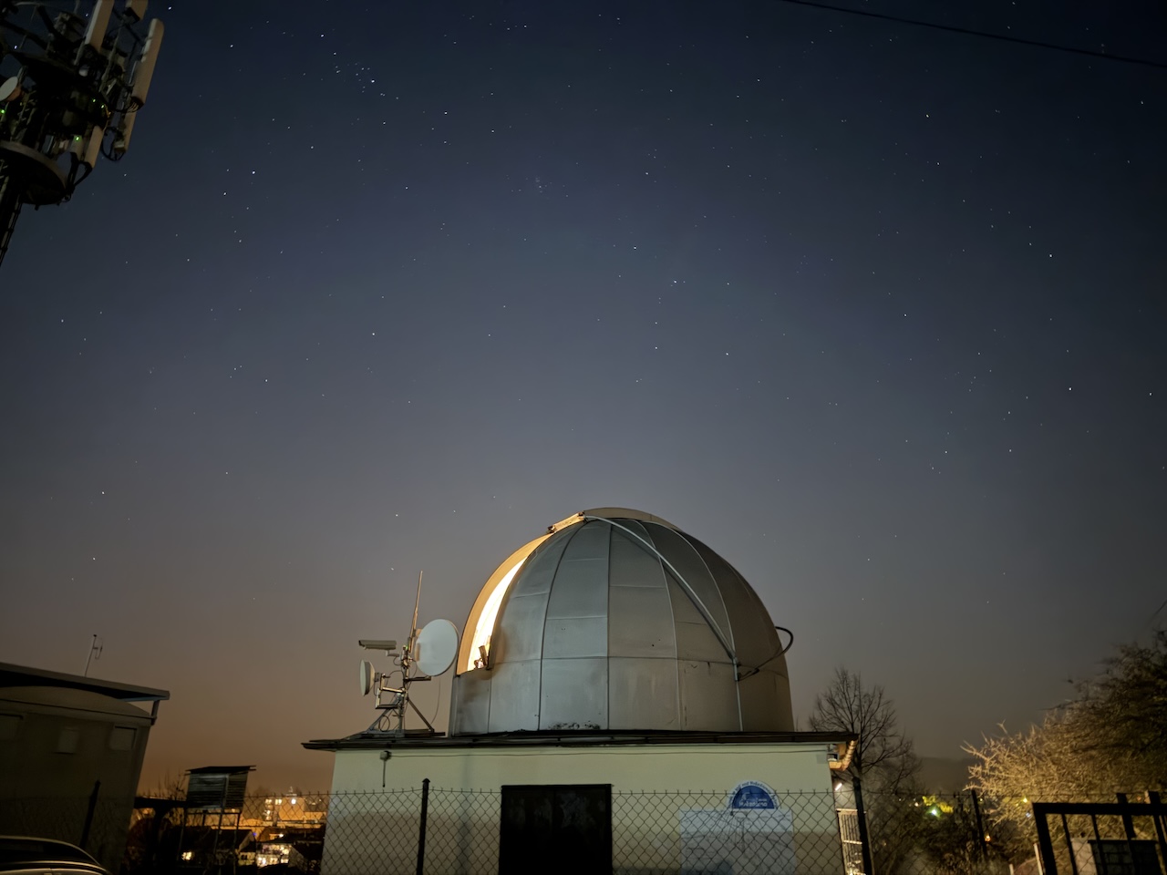 Zmizení hvězdy. Březnová obloha...